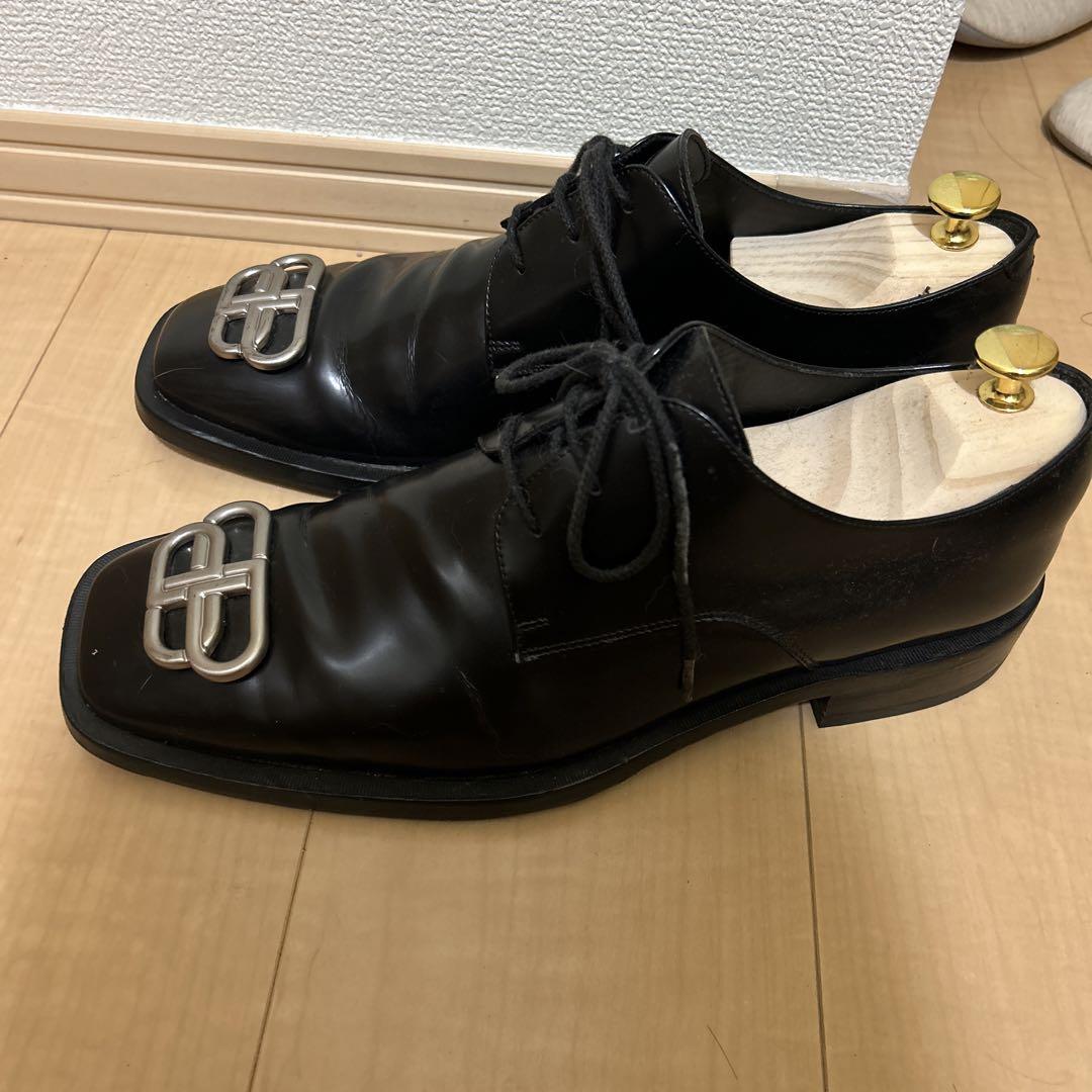 BALENCIAGA エンブレム ローファー