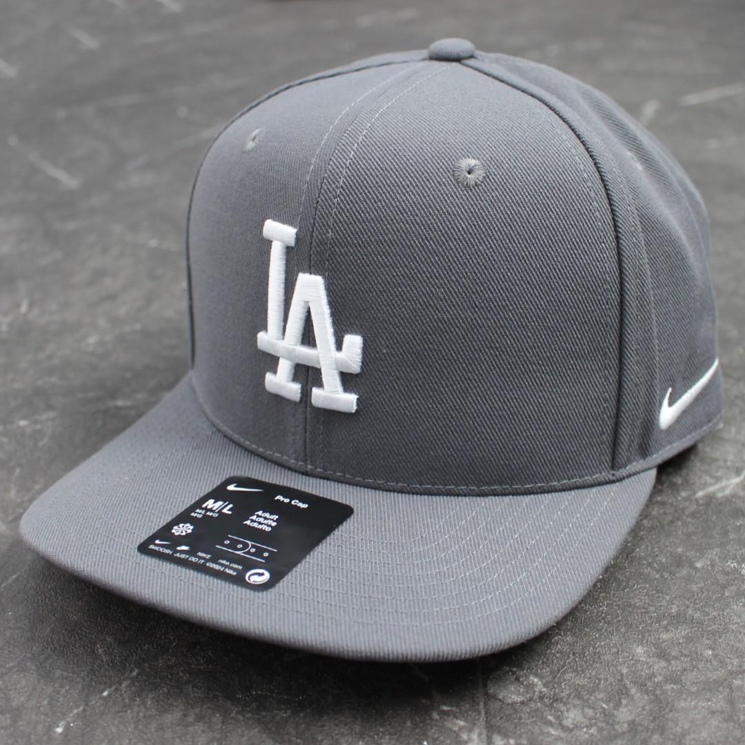 海外モデル NIKE MLB LA ドジャース スナップバック キャップ 深め