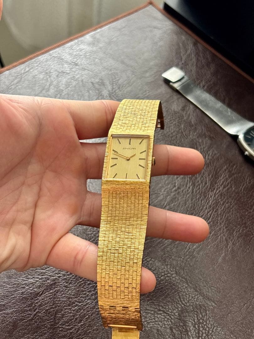 ヴィンテージ ENICAR タンク 手巻き 稼働品