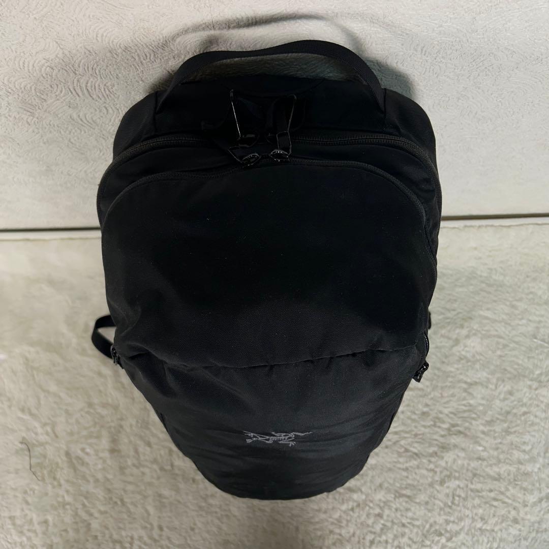 希少 アークテリクス バックパック mantis 26 廃盤 ブラック 希少 アークテリクス バックパック mantis 26 廃盤 ブラック