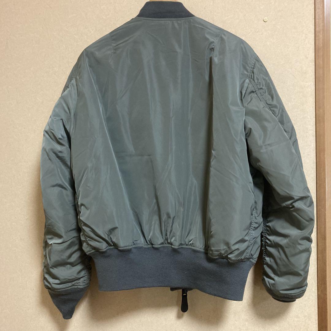 ALPHA INDUSTRIES ライトフライトジャケット