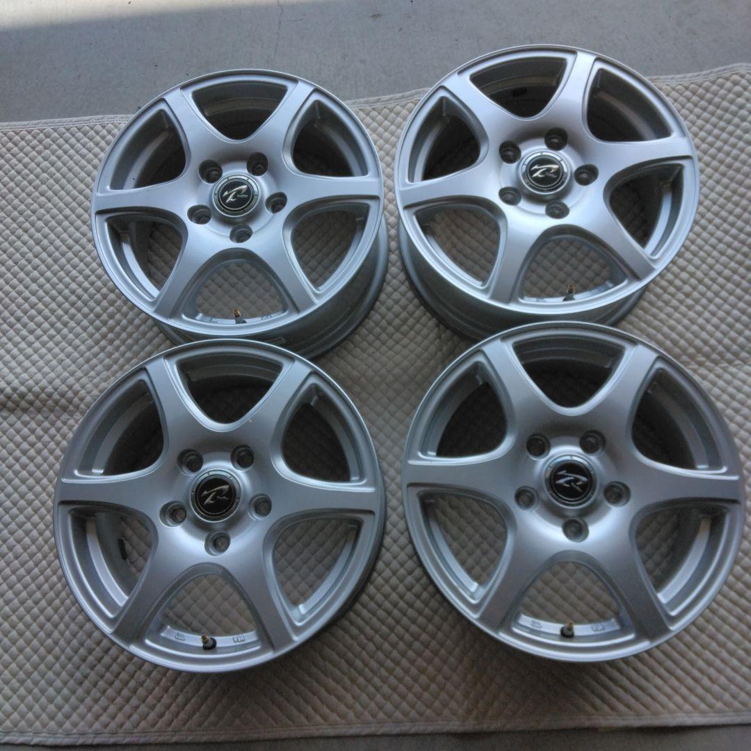 中古ホイール　6本スポーク 15x6.0j +53 5H 114.3 シルバー