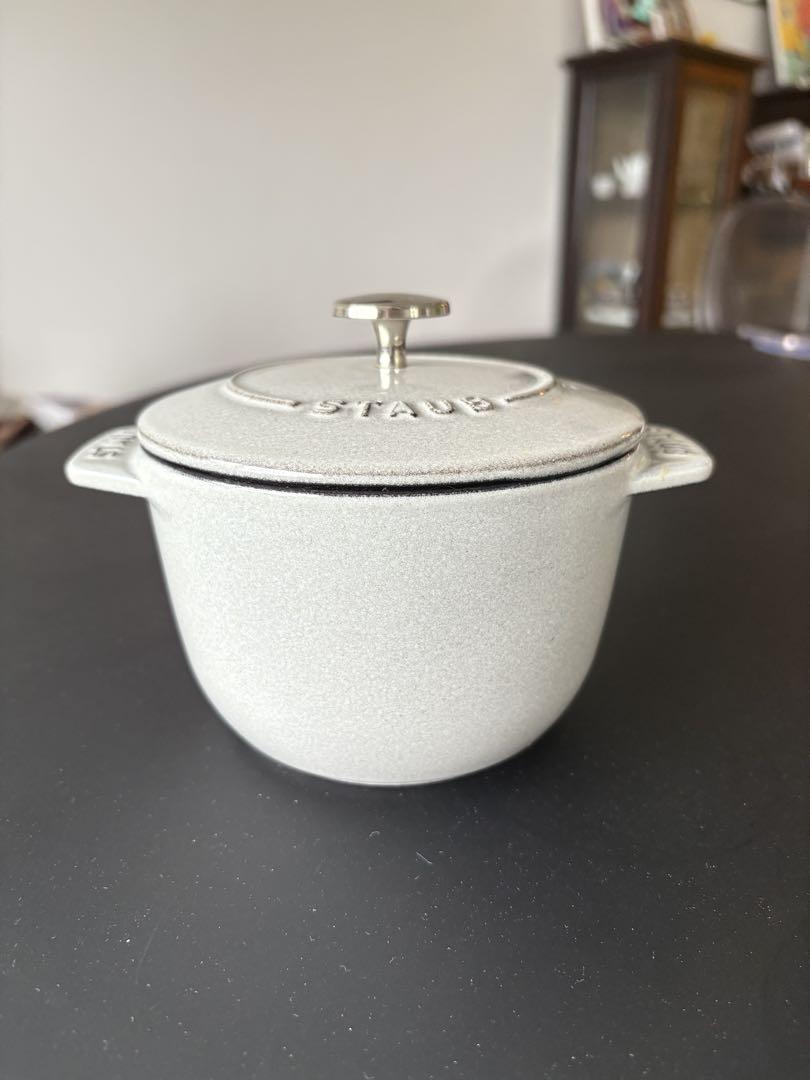 R7年5月購入 ストウブ staub ラ・ココット de GOHAN 12 cm