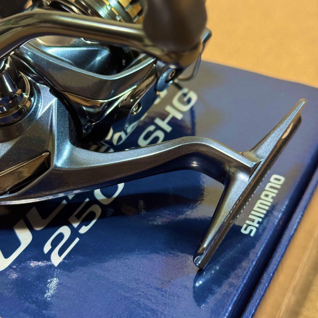 し*ん様 SHIMANO 21 ULTEGRA 2500SHG 新品No.304