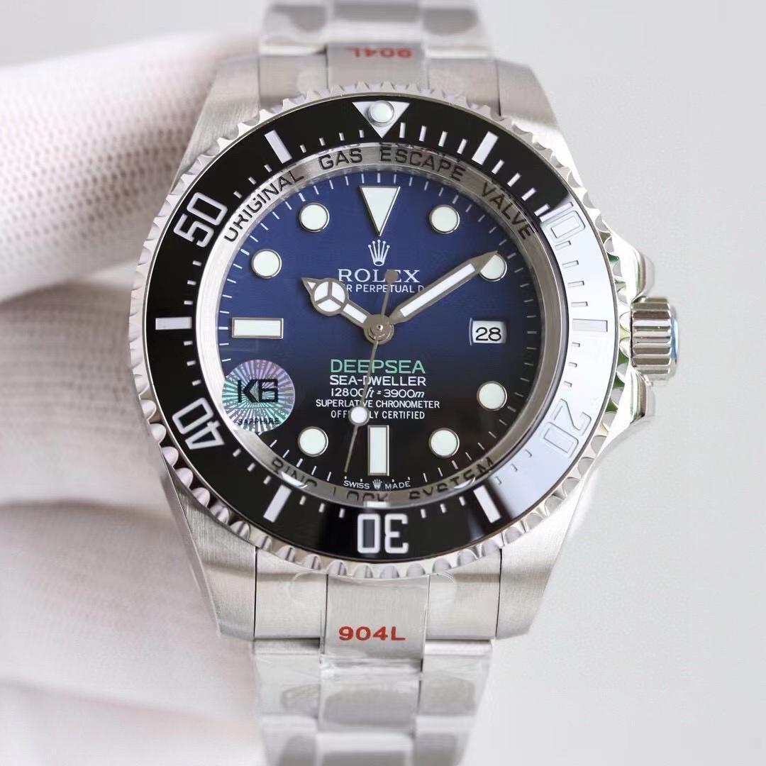 ロレックス rolex 極美品 44mm 時計ですPW