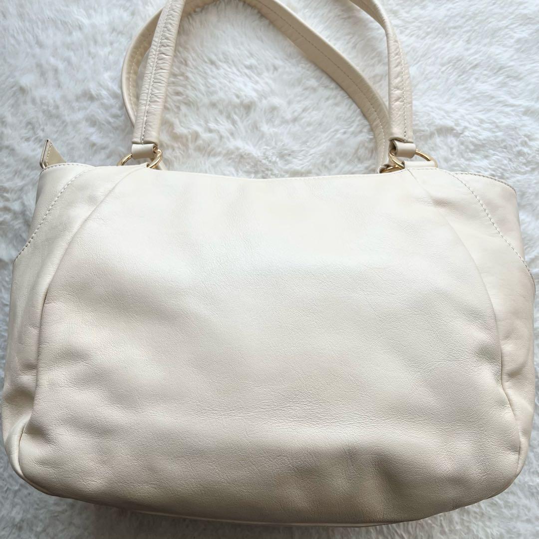 未使用級✨ Kitamura トートバッグ ドッグ犬 ゴールド金具 エンボス加工 未使用級✨ Kitamura トートバッグ ドッグ犬 ゴールド金具