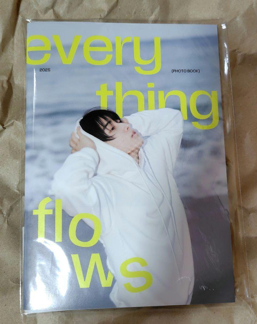 本島純政 ミニフォトブック「everything flows」直筆サイン入り