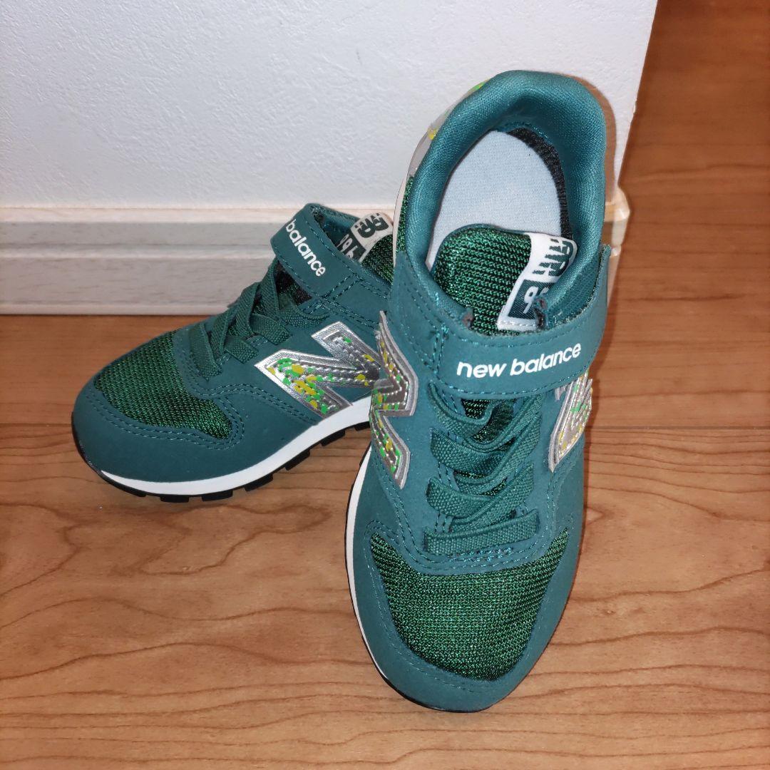 New Balance 996 グリーンスニーカー