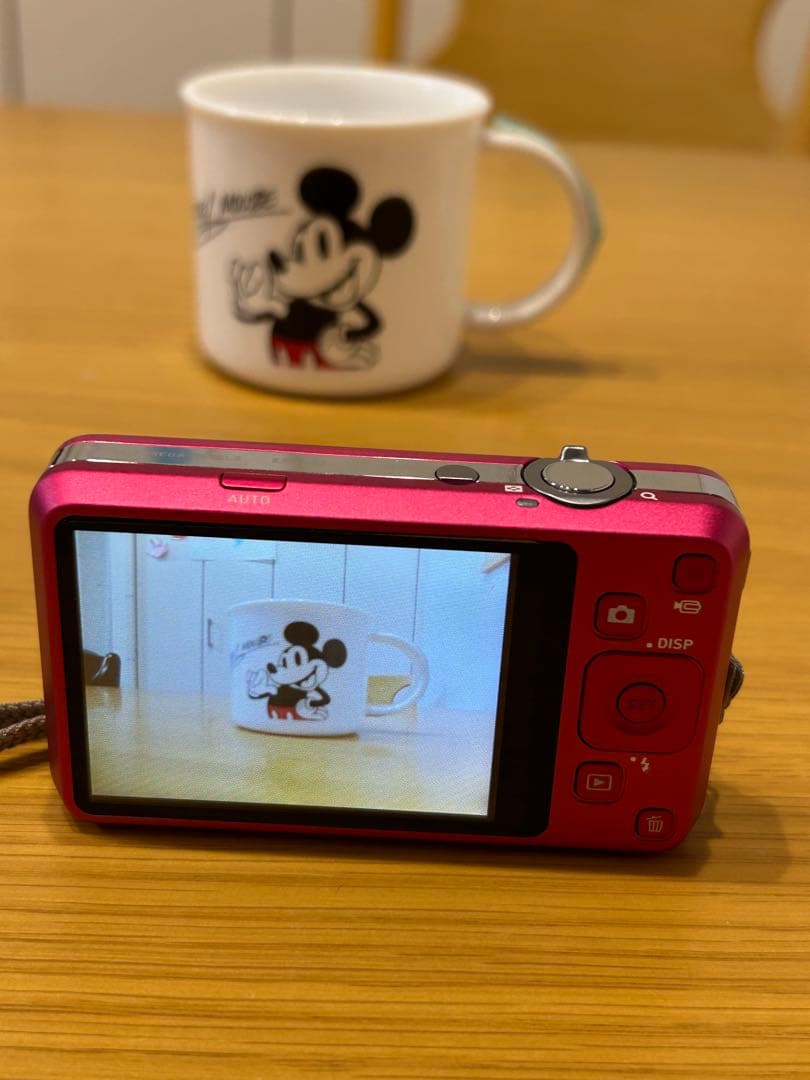 CASIO EXILIM ex-z800コンパクトデジタルカメラ ピンク　レトロ