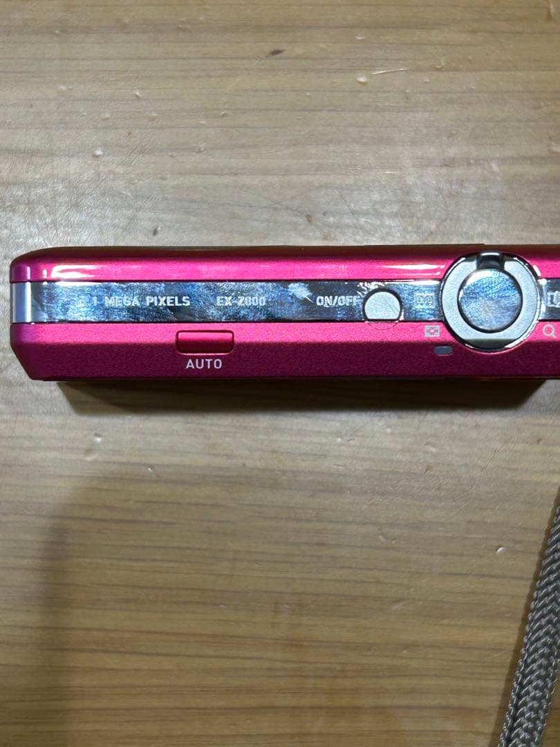 CASIO EXILIM ex-z800コンパクトデジタルカメラ ピンク　レトロ