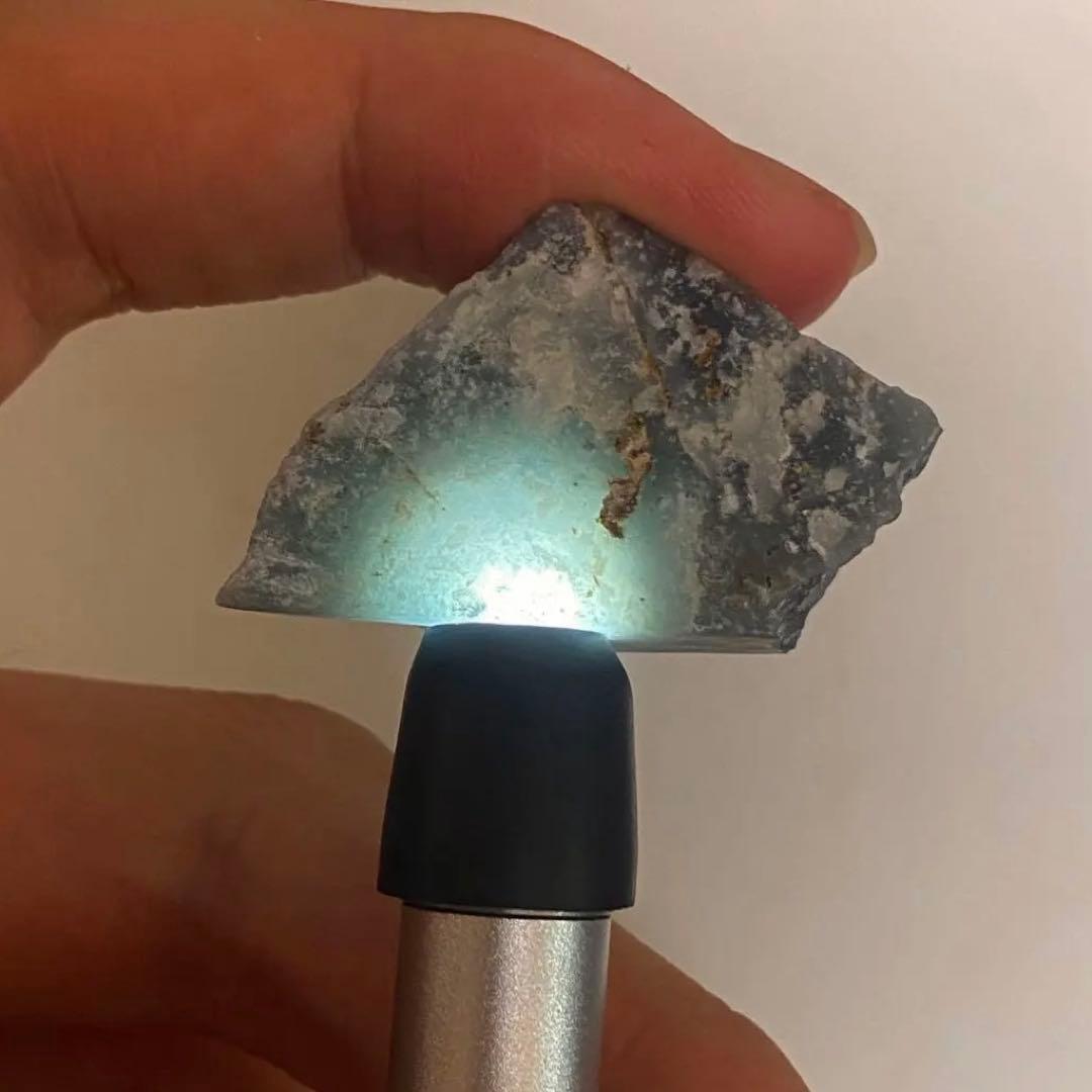 希少　グアテマラ翡翠　青　上質　23.7g　入りコン沢