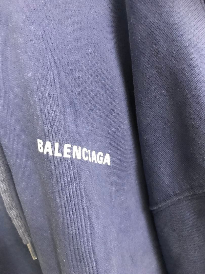 【国内正規品】BALENCIAGA バレンシアガ ネイビー フード付きパーカー 【国内正規品】BALENCIAGA バレンシアガ ネイビー フード付きパーカー