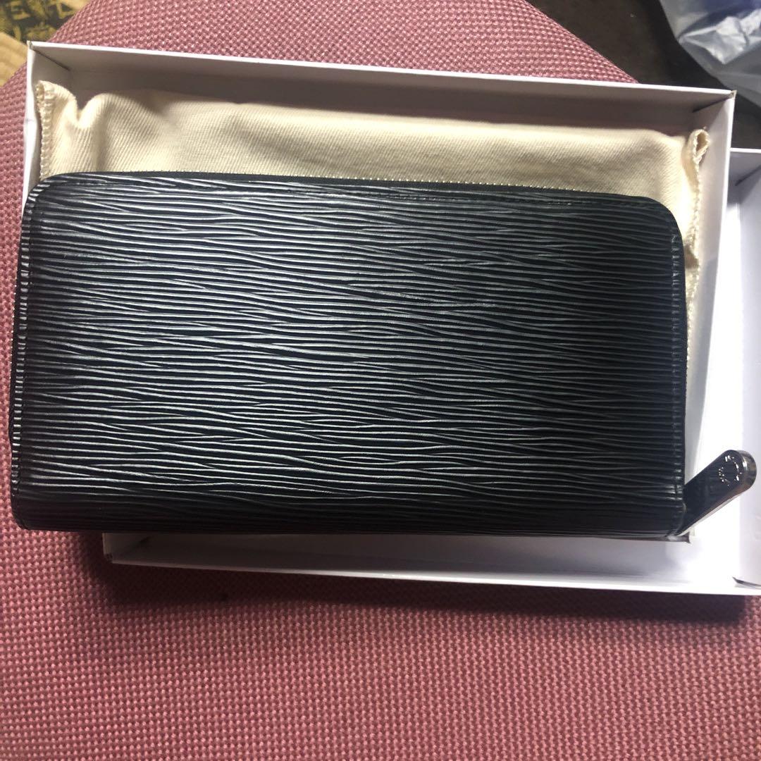 ルイヴィトン　エピ　長財布