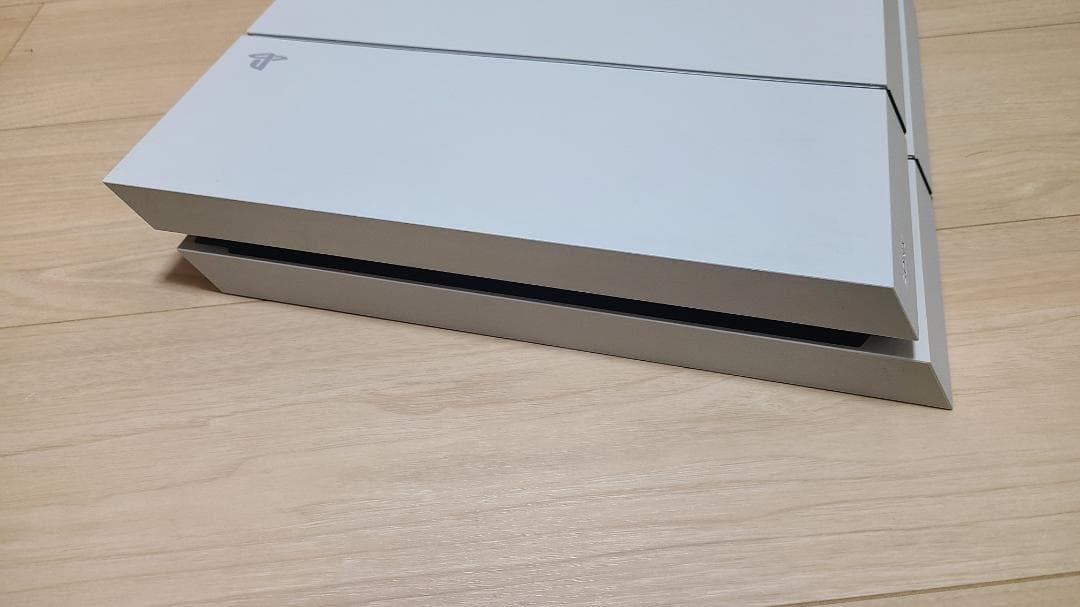 グレイシャー ホワイト