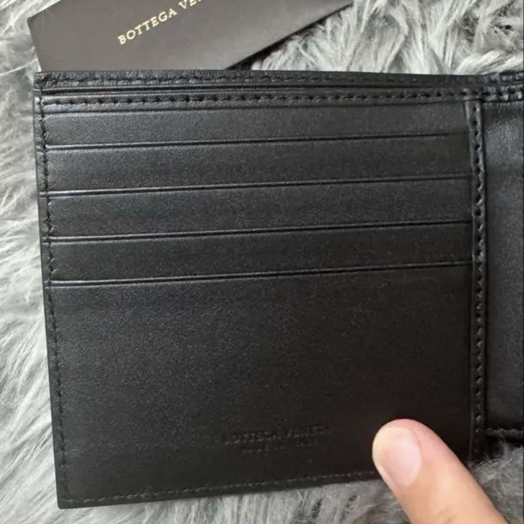 BOTTEGA VENETA 二つ折り財布 黒(未使用) Bottega Veneta 二つ折り財布 ブラック - メルカリ