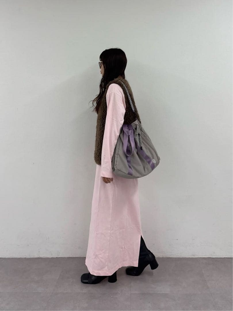 クルーネックロングカットワンピース