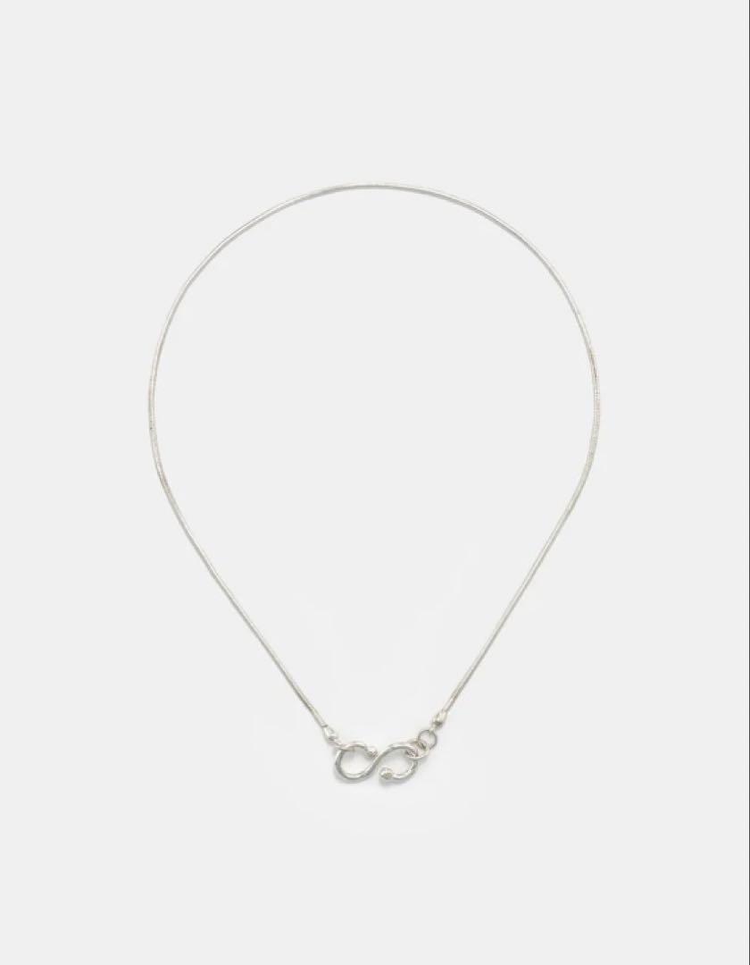 h eres INES 08 NECKLACE