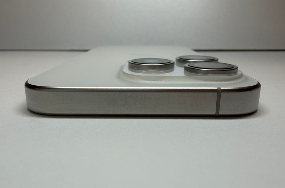 Apple iPhone 15 Pro シルバー 本体 Apple iPhone 15 Pro シルバー 本体