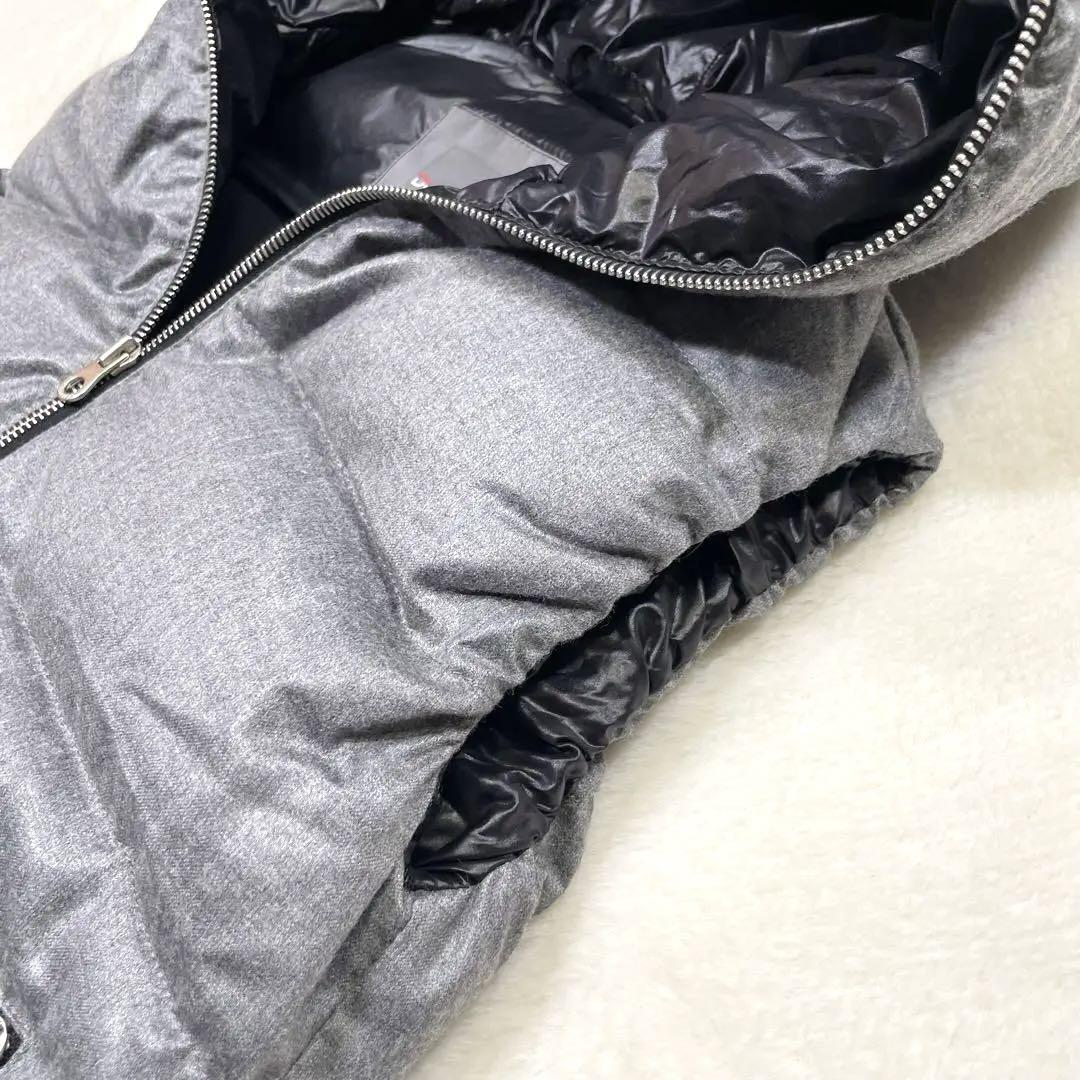 【美品】デュべティカ　ダウンベスト　フード　カシミヤ混　38サイズ　S グレー
