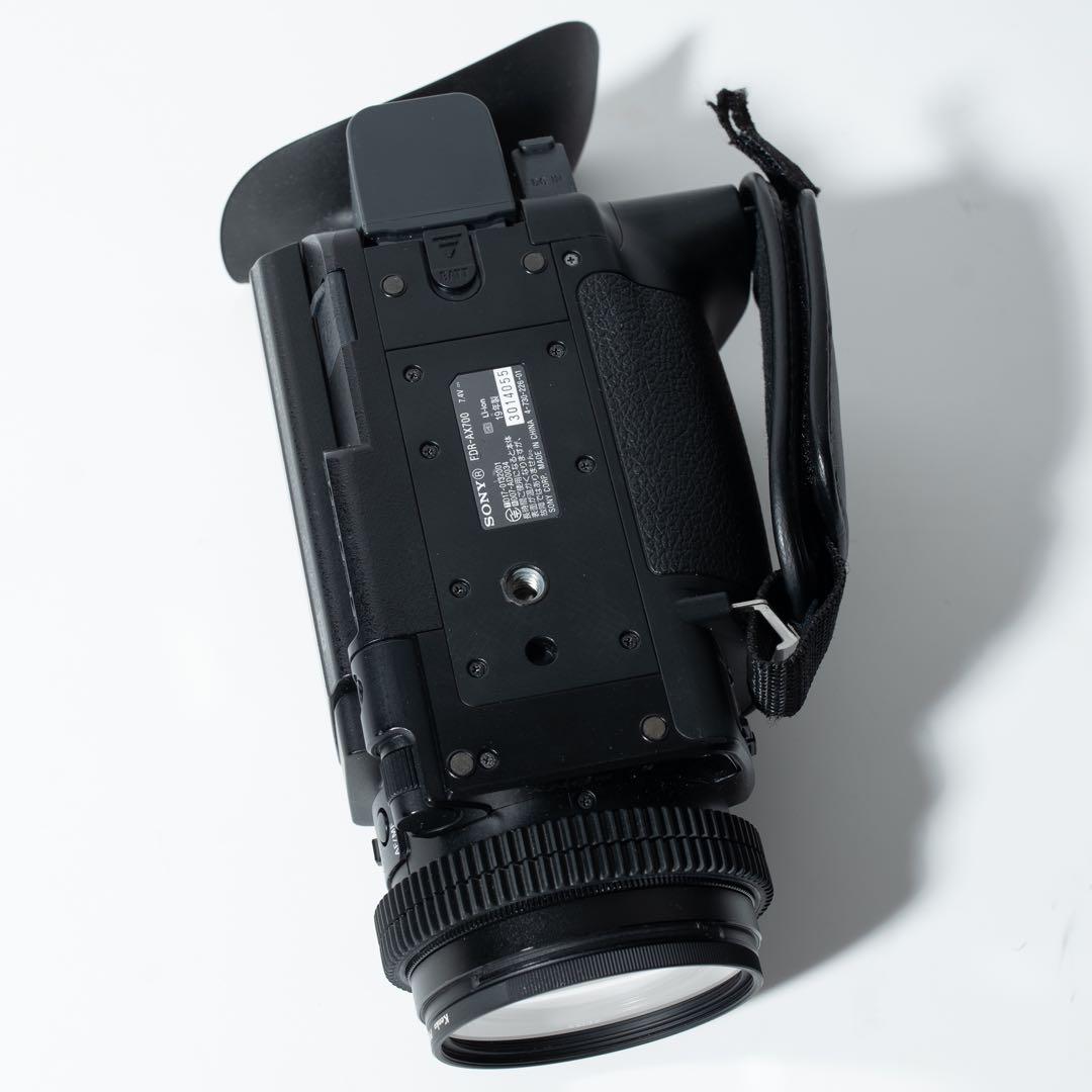 ビデオカメラ AX700