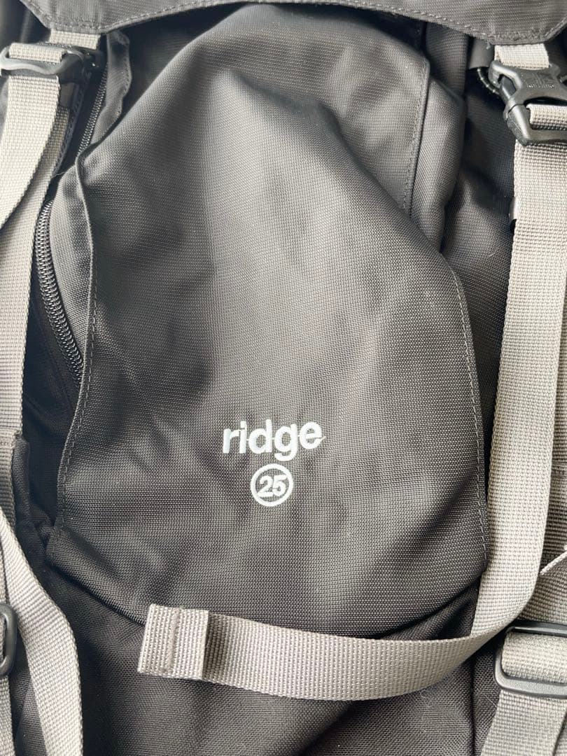 リッジ ブラック