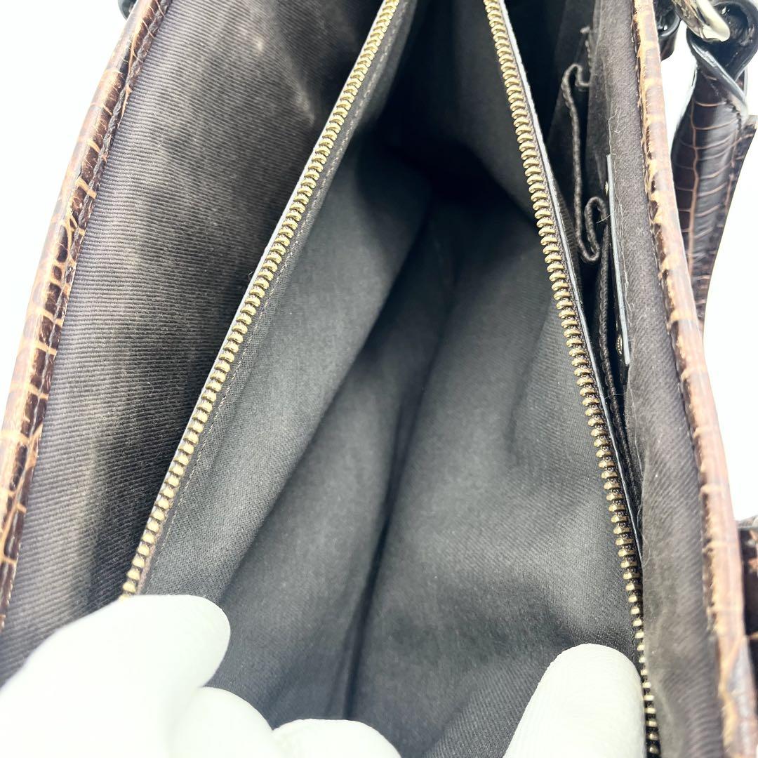 レザー クロコ型押し