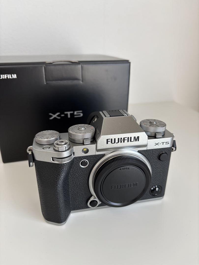 FUJIFILM X-T5 ミラーレス一眼 シルバー
