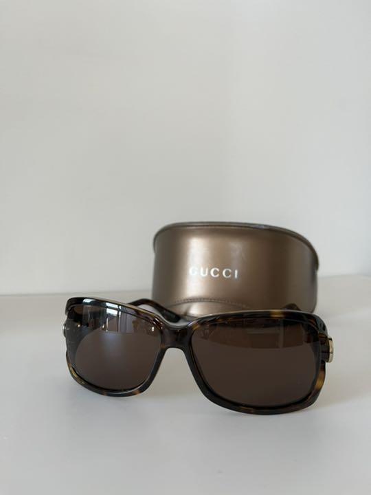 人気ブランドを GUCCI サングラス 未使用 サングラス/メガネ - www.arue.pf 安値 新品未使用品 メガネ GUCCI サングラス/メガネ