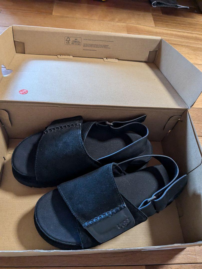 UGG サンダル