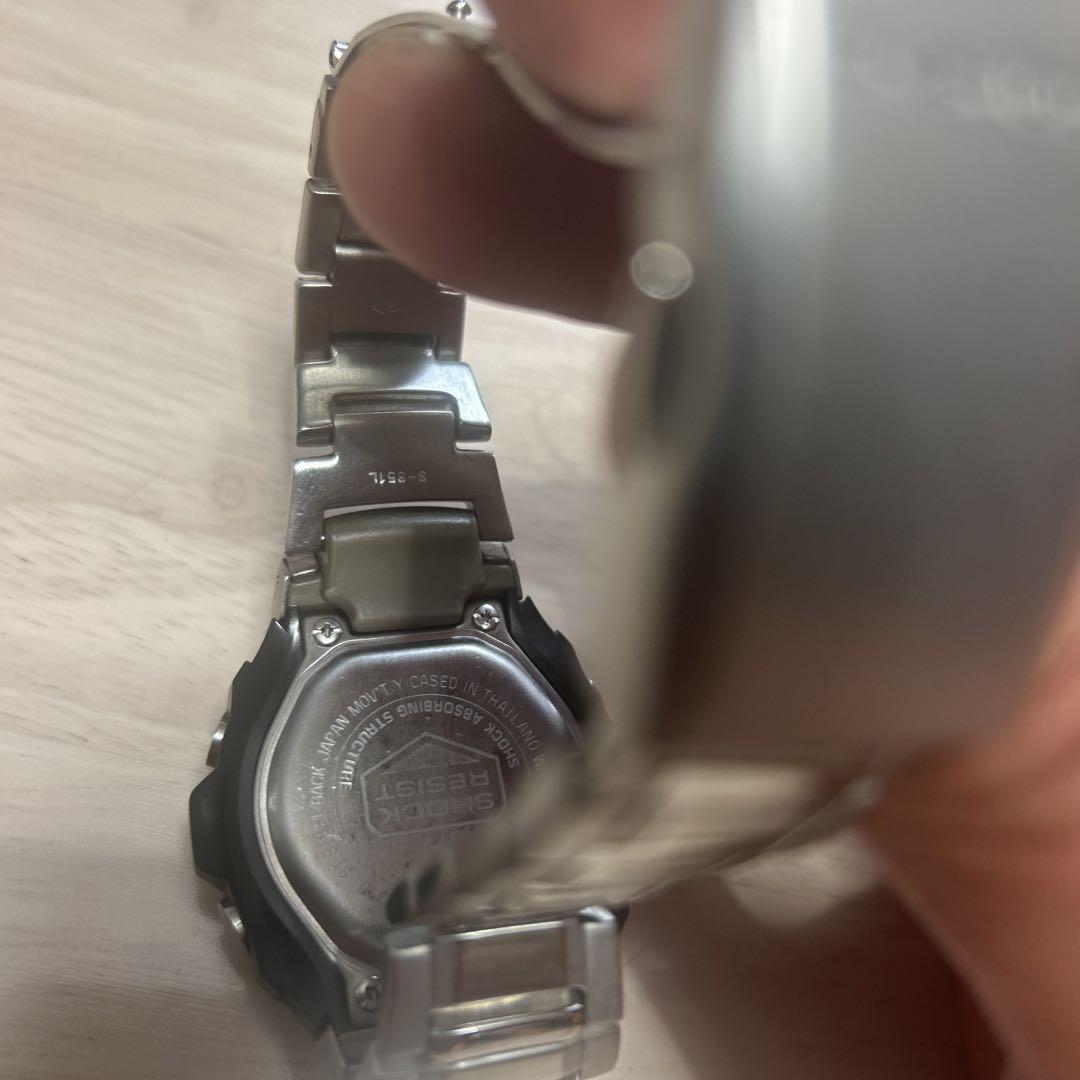 送料無料 内祝い CASIO G-SHOCK メルカリ - シルバー/ブラック デジタル腕時計 時計
