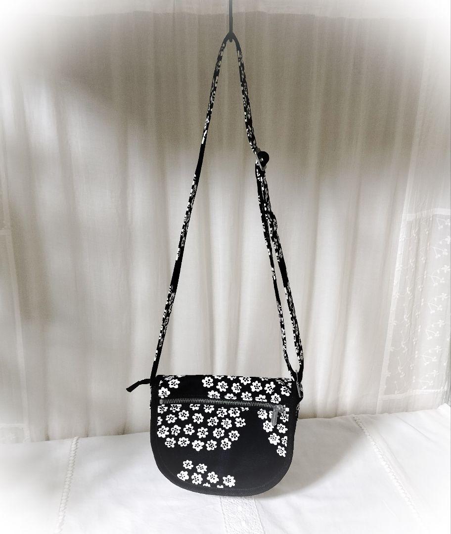 marimekko Puketti マリメッコ プケッティ ショルダーバッグ 黒 marimekko プケッティ ショルダーバッグ ブラック