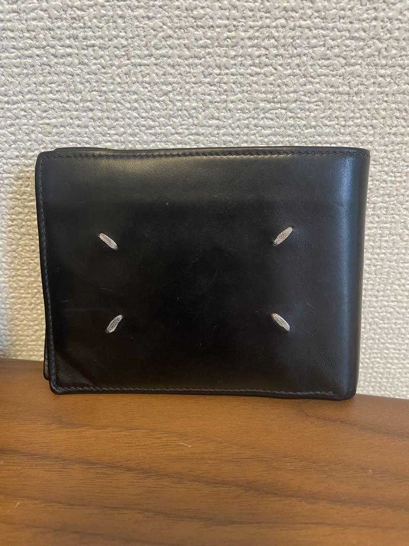 二つ折り財布