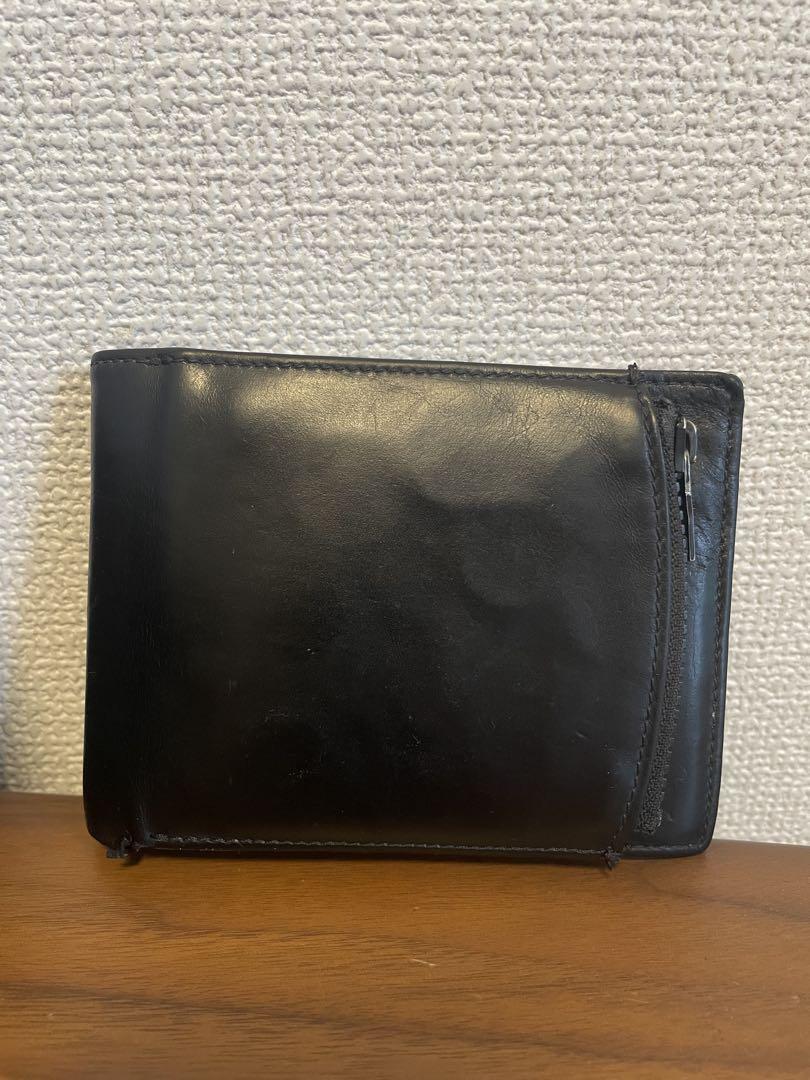 二つ折り財布