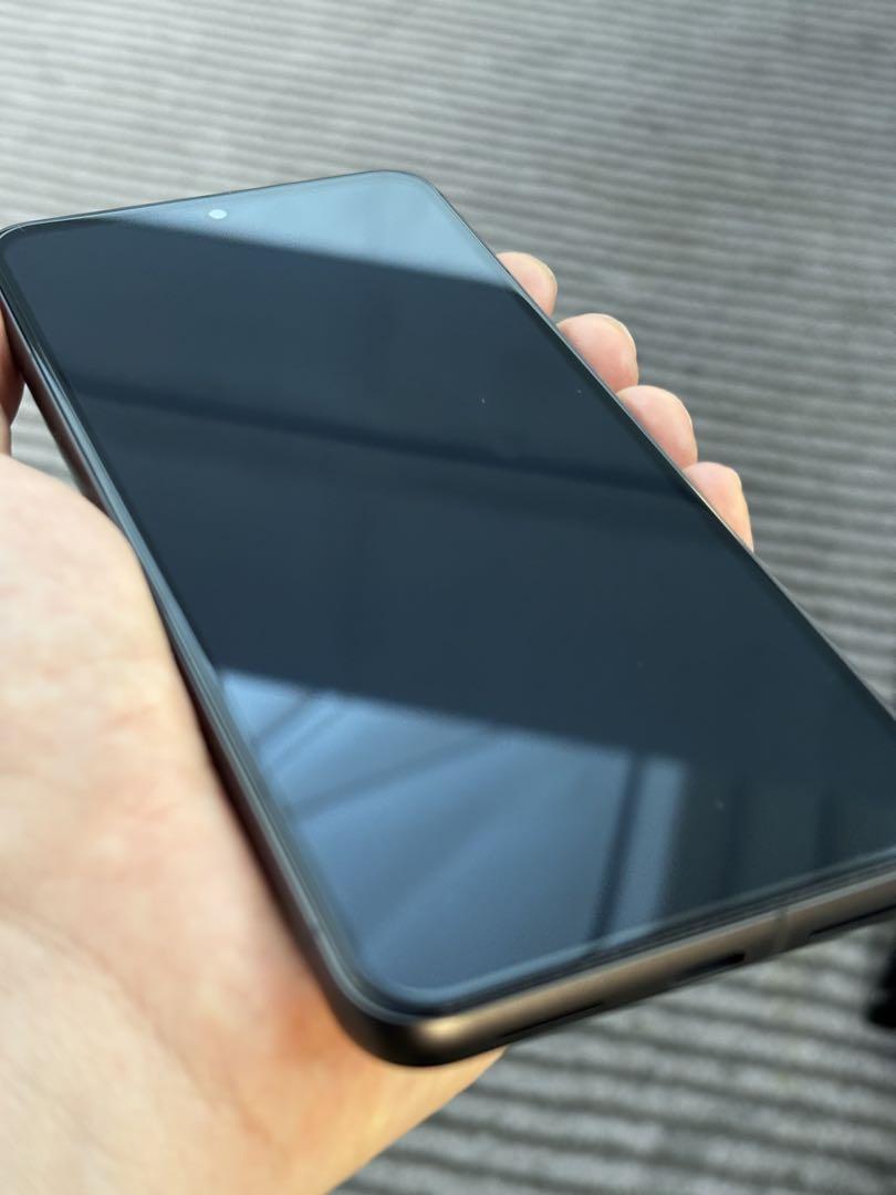 ね*ま様 Google｜Pixel 8 128GB｜オブシディアン　おまけ付き