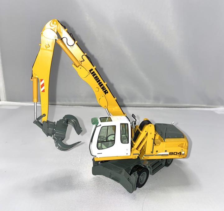 LIEBHERR 904 ホイールショベル キャブ昇降