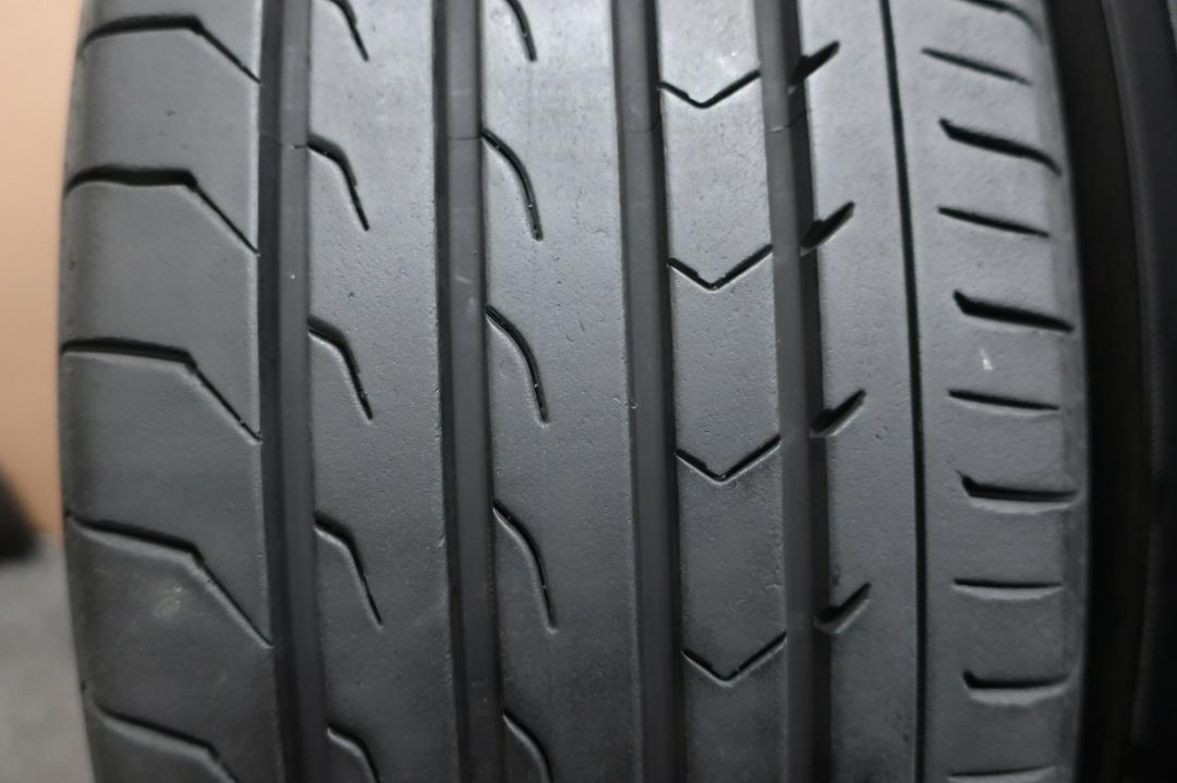 2022年製　ヨコハマ　ブルーアース　RV03　215/60R17　国産　4本