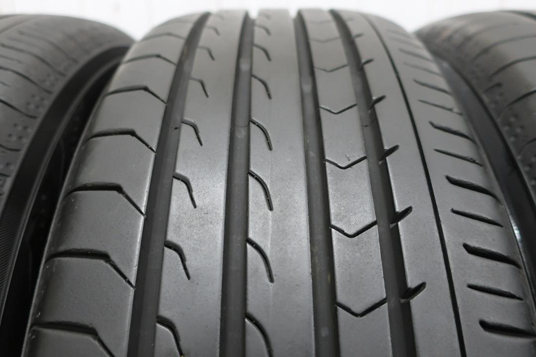 2022年製　ヨコハマ　ブルーアース　RV03　215/60R17　国産　4本