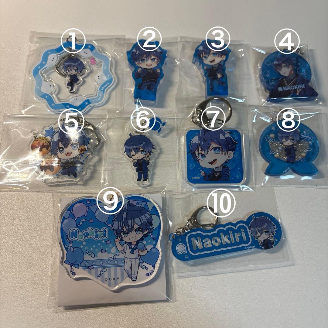 カラフルピーチ なおきり アクリルキーホルダー アクリルブロック目立った傷や汚れなし