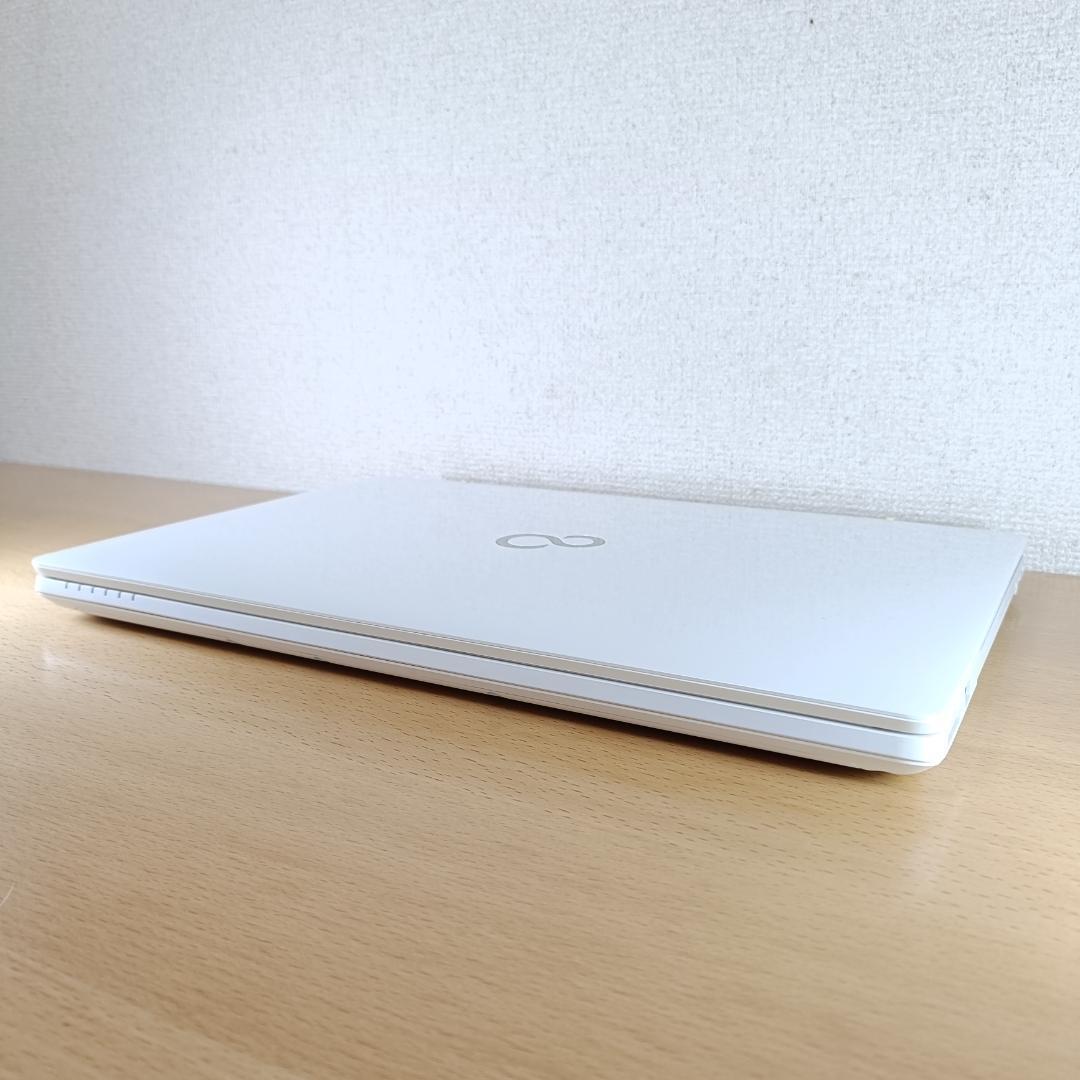 美品】Win11 Corei7 富士通 ノートパソコン 新品 SSD 16GB