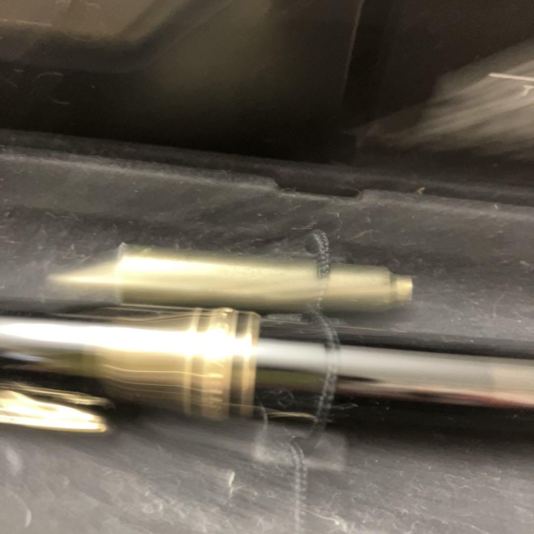 t*2様 週末SALEMontblanc 万年筆 黒 ケース付き