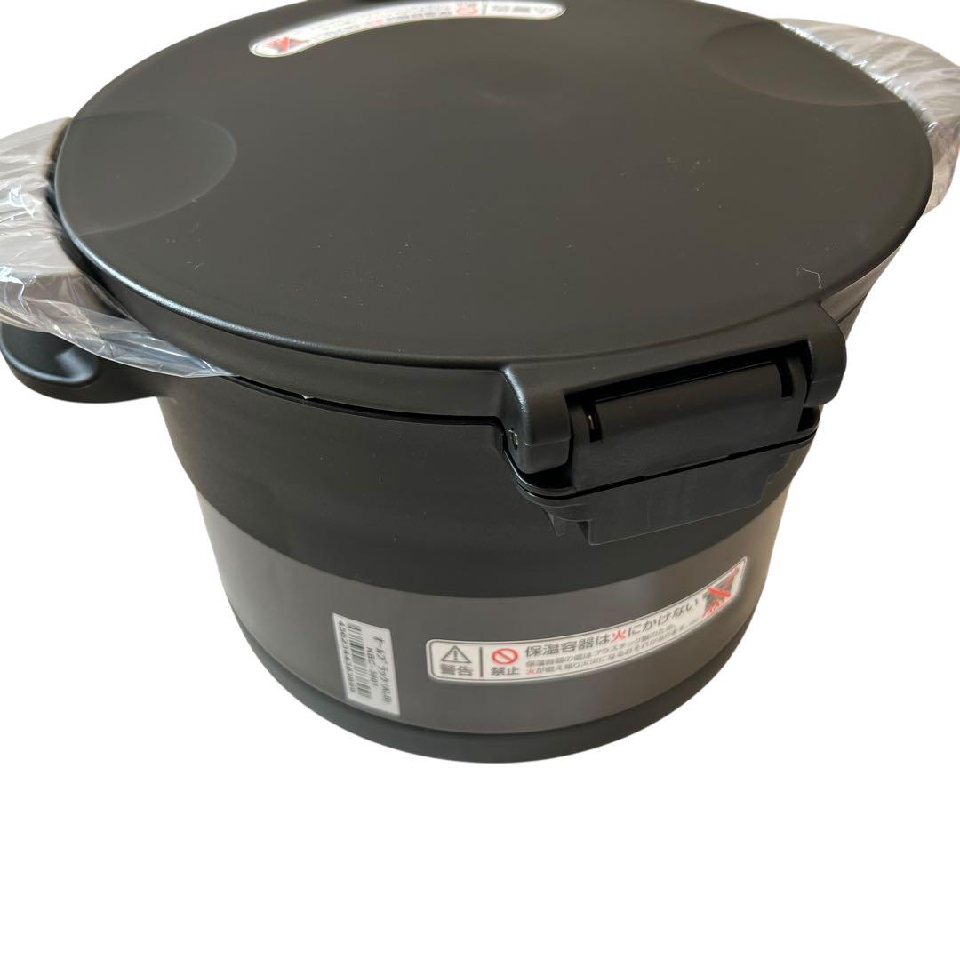 【未使用】サーモス KBC-3001 オールブラック シャトルシェフ 3L