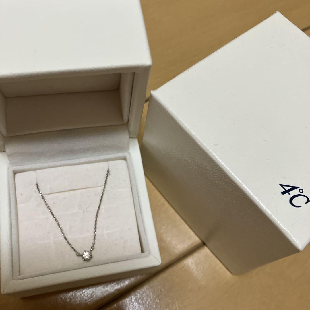 4°C ダイヤモンド ネックレス 箱付き