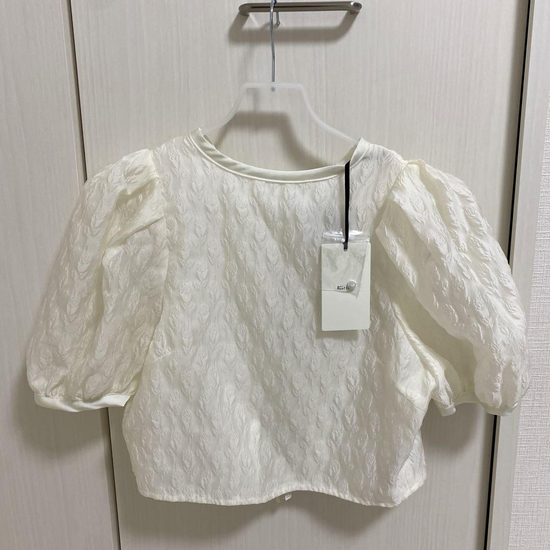 【新品・未使用】板野友美 ROSY LUCE ロージールーチェ ローズ柄ブラウス Rosy Summer Festival – Rosy luce