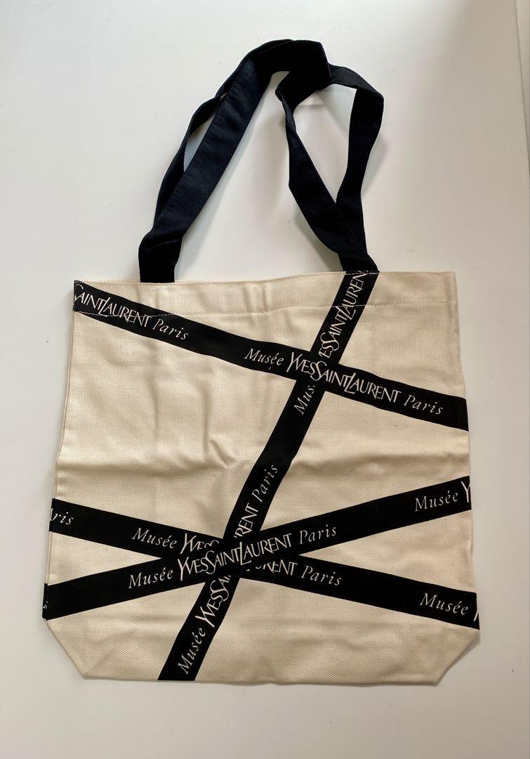 イブ•サンローランパリ美術館限定トートバッグ新品•未使用