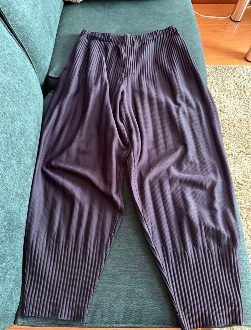 ダークネイビー プリーツパンツ ウエストゴム