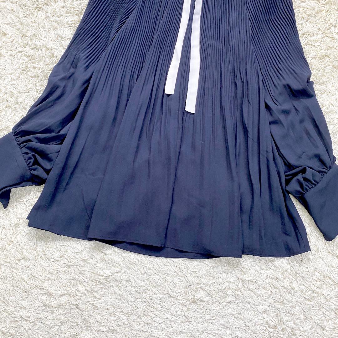 【美品】ルーニィ ボウタイブラウス プリーツ ボリュームスリーブ 38 紺