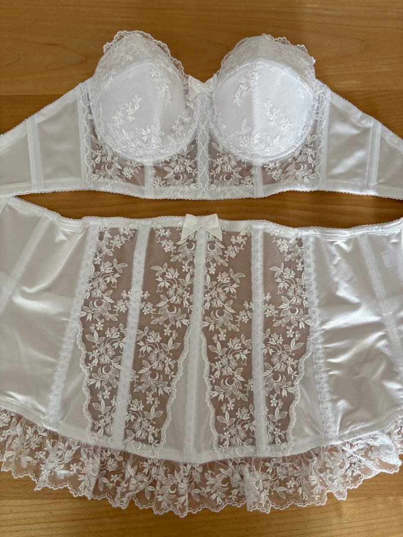 【美品】セモアブライダルインナー E70/70