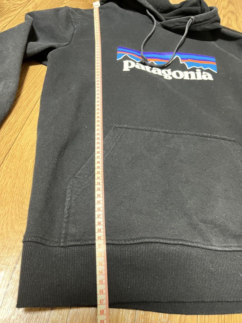 patagonia フード付きパーカー 黒 M - メルカリ