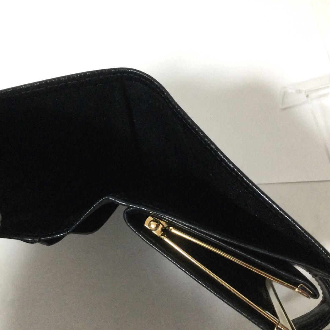 極美品★シャネル　キャビアスキン ココマーク がま口　ゴールド金具　2つ折財布