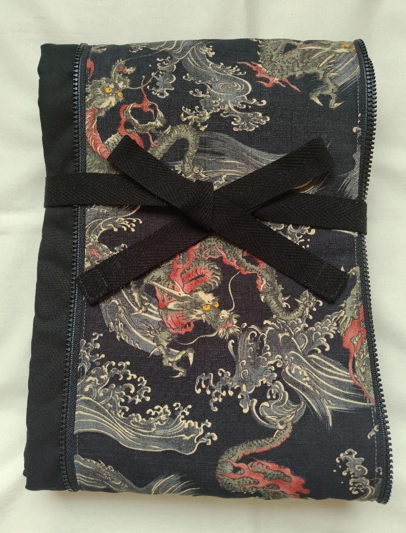 金襴　二張入る★弓道　ファスナー　弓巻き　弓巻　弓袋　黒　二寸〜四寸向き Amazon.co.jp: 二張り入る弓道 ファスナー 弓巻き 弓巻 弓袋 龍